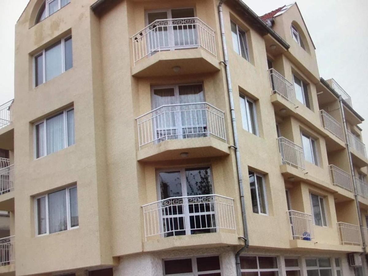 Апартамент Освободител Pomorie Exterior photo